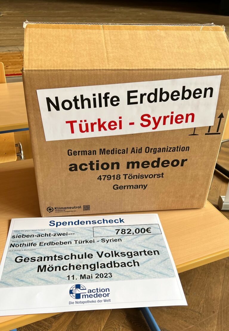 Spendenübergabe an Action Medeor